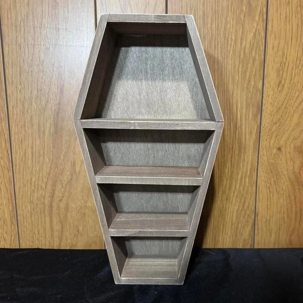Rustic coffin shaped shelf (7.7